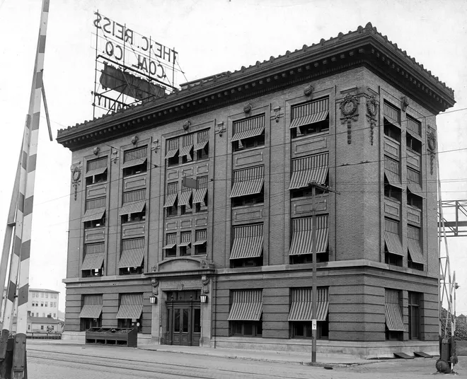 C. Reiss Coal Office